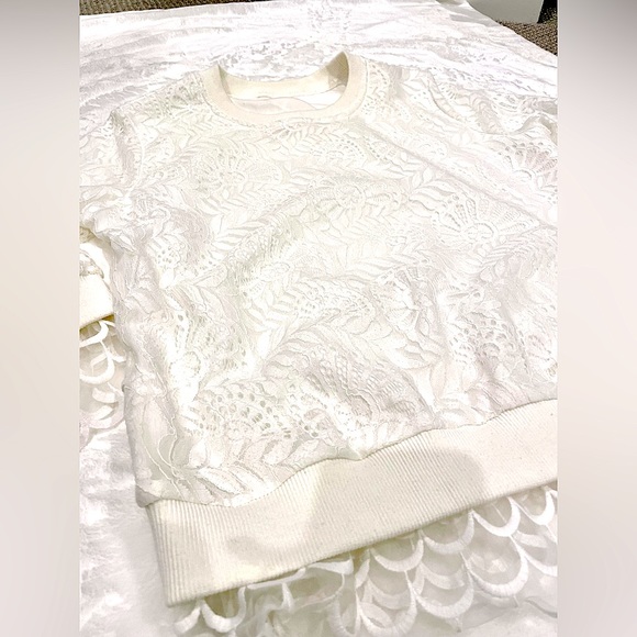 White floral mesh lace sweater top blouse - Picture 5 of 5